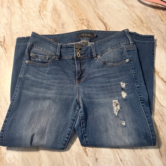 Torrid jeans - Picture 2 of 4